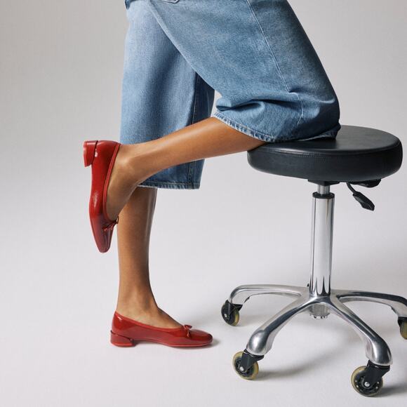 Christian Louboutin Sweetie Jane Flat Loubi Red Patent Vog Ballet Ballerina 41.5 - Picture 3 of 14